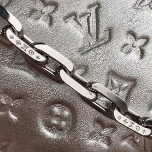 Louis Vuitton Coussin Handbags-26*20*12CM - Image 2