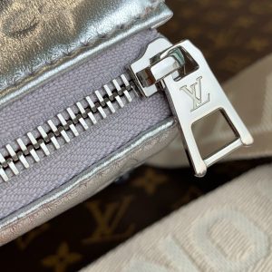 Louis Vuitton Coussin Handbags-26*20*12CM - Image 8