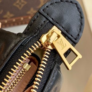 Louis Vuitton Coussin Handbags-26*20*12CM - Image 3