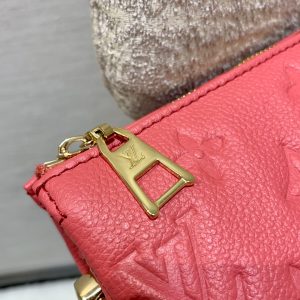 Louis Vuitton Coussin BB Bag-21*16*7 CM - Image 7