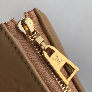 Louis Vuitton Coussin BB Bag-20*16*12 CM - Image 7