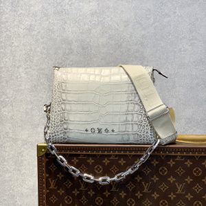 Louis Vuitton Coussin Handbags-26*20*12CM - Image 3