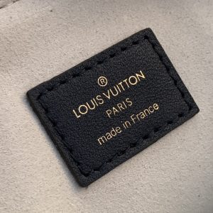 Louis Vuitton Coussin Handbags-26*20*12CM - Image 3