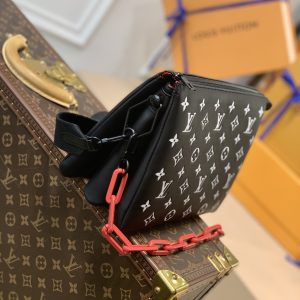 Louis Vuitton Coussin Handbags-26*20*12CM - Image 8