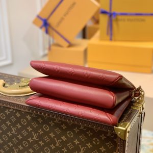 Louis Vuitton Coussin Handbags-26*20*12CM - Image 2