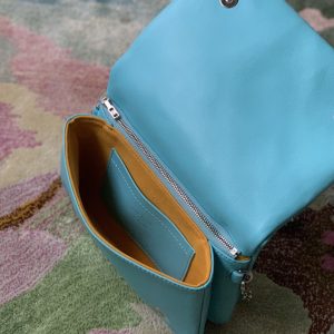Louis Vuitton Pochette Coussin Chain Bag-20*14*8CM - Image 8