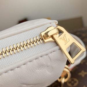 Louis Vuitton Coussin Handbags-26*20*12CM - Image 6