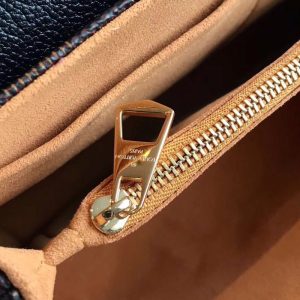 Louis Vuitton Clapton Handbags-25CM - Image 3