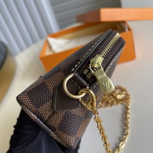 Louis Vuitton Cosmetic Bag-17*12*6CM - Image 2