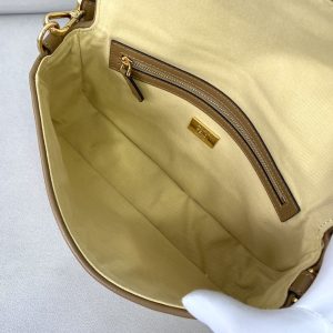 Fendi Medium Baguette Bag-26x15x4CM - Image 7
