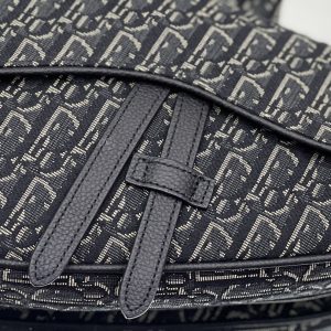 Diro Saddle Bag-20 x 28.6 x 5CM - Image 3
