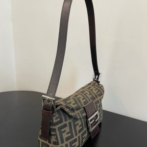 Fendi Vintage Handbags-26x13x8CM - Image 6