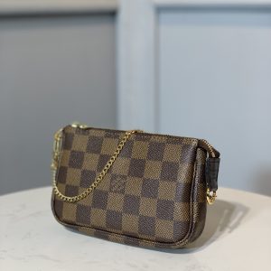 Louis Vuitton Pochette Accessoires-15.5*4*10.5CM - Image 7