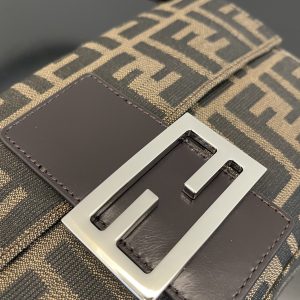 FendI Medium Baguette Bag-26x15x4CM - Image 7
