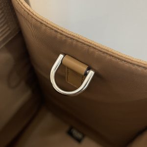 Fendi Tote-36*17*31CM - Image 4