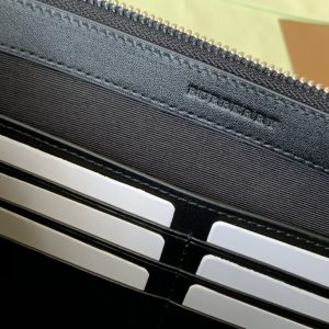 Burberry Wallet-30 x 20 CM - Image 9