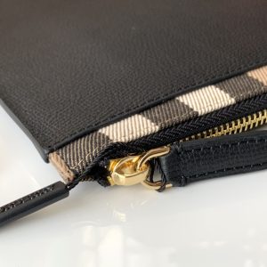 Burberry Wallet-30 x 20 CM - Image 2