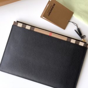 Burberry Wallet-30 x 20 CM - Image 4