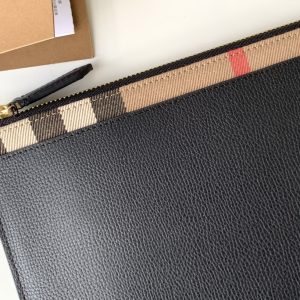 Burberry Wallet-30 x 20 CM - Image 9