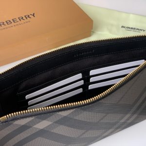 Burberry Wallet-30 x 20 CM - Image 2