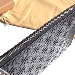 Burberry Wallet-30*19.5CM - Image 3