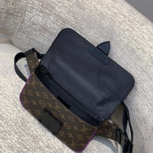 Louis Vuitton S Lock Sling -21*15*4CM - Image 4