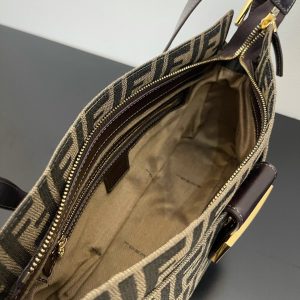 Fendi Vintage Handbags-30*18*12CM - Image 6