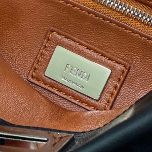Fendi PeekabooTote-24CM - Image 7
