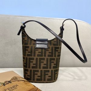 Fendi Vintage Handbags-13×8×19CM - Image 7