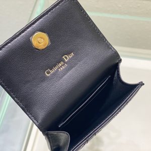 Diro Phone Bag - Image 7
