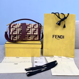 Fendi Medium Baguette Bag-26x15x4CM - Image 5