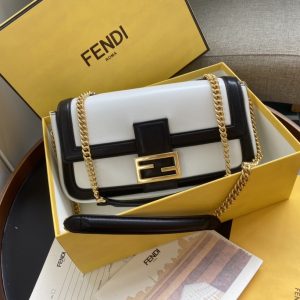 Fendi Medium Baguette Bag-26x15x4CM - Image 2