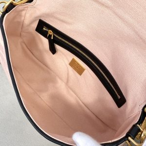 Fendi Medium Baguette Bag-26x15x4CM - Image 9