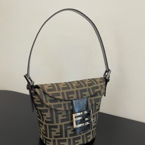 FendI Small Bag-14x10x21CM - Image 4
