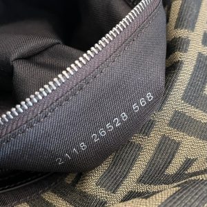 FendI Small Bag-14x10x21CM - Image 2