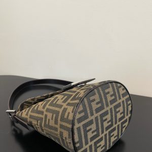 FendI Small Bag-14x10x21CM - Image 5