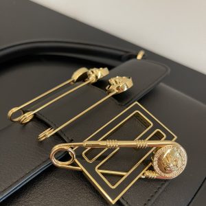 FendI Small Baguette Bag-20x15x9CM - Image 4
