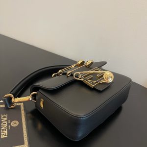FendI Small Baguette Bag-20x15x9CM - Image 8