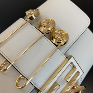FendI Small Baguette Bag-20x15x9CM - Image 4