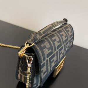 FendI Small Baguette Bag-20x15x9CM - Image 9