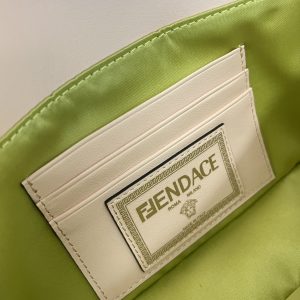 FendI Small Baguette Bag-20x15x9CM - Image 8