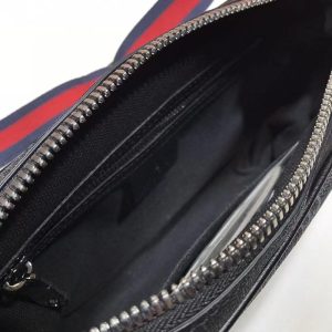GUCCI GG Supreme Brossbody Bag-20X13X2.5CM - Image 2