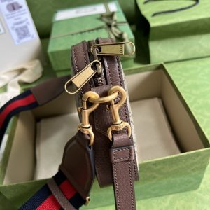 Gucci Vintage GG Supreme-24.5x 16x 4.5CM - Image 5