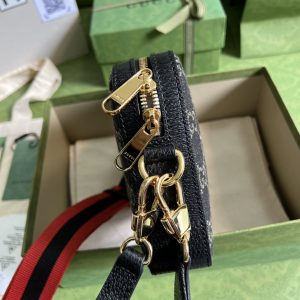 Gucci Vintage GG Supreme-24.5x 16x 4.5CM - Image 5