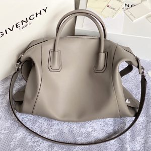 Gienvchy Antigona Soft Tote-30*8*25&45*9*35CM - Image 4