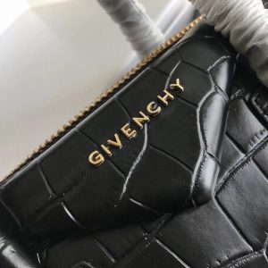 Gienvchy Antigona Handbags-28*17*35CM - Image 9