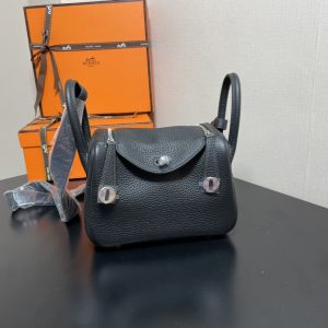 Hermes Lindy 19-Togo Leather-19CM - Image 4