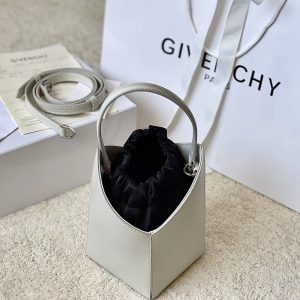 Gienvchy Cutout Bucket-16*11*11 CM - Image 2