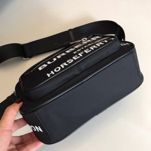 Burberry Crossbody Handbag-22*16*7CM - Image 5