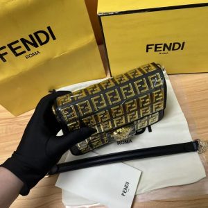 Fendi &Versace Chain Bag-20CM - Image 7